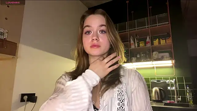 Snapshot of Celeste_Glow chatting on 19, 2, 2025 Celeste Glow online show from 19, 2, 2025