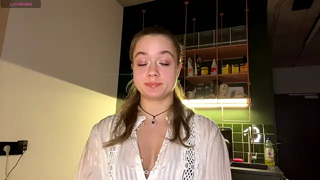 Snapshot of Celeste_Glow chatting on 21, 2, 2025 Celeste Glow online show from 21, 2, 2025