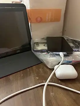 Snapshot of Mingtian4117 chatting on 28, 10, 2025 Mingtian4117 online show from 28, 10, 2025