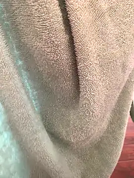 Snapshot of Mingtian4117 chatting on 24, 11, 2025 Mingtian4117 online show from 24, 11, 2025