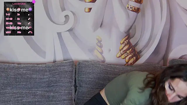 hailey peach online show from 16, 2, 2025