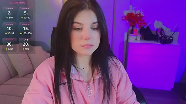 Jenna Adams  online show from 8, 11, 2025