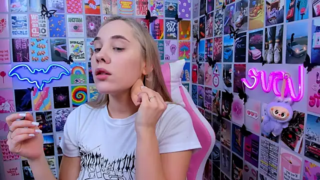 MiaMilas online show from 19, 12, 2025