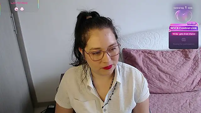 May Carlier online show from 25, 3, 2026