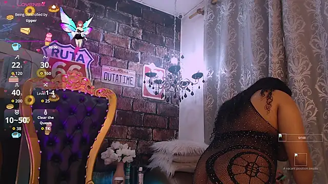 JadeSoleile online show from 6, 11, 2025