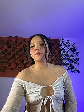 Snapshot of Emily_Trujillo chatting on 20, 11, 2025 Emily Trujillo online show from 20, 11, 2025