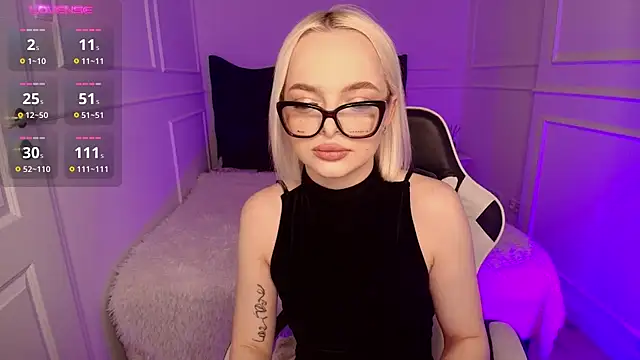 horny blondiee online show from 27, 12, 2024