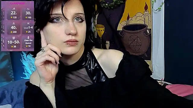 dark vamp  online show from 17, 1, 2025