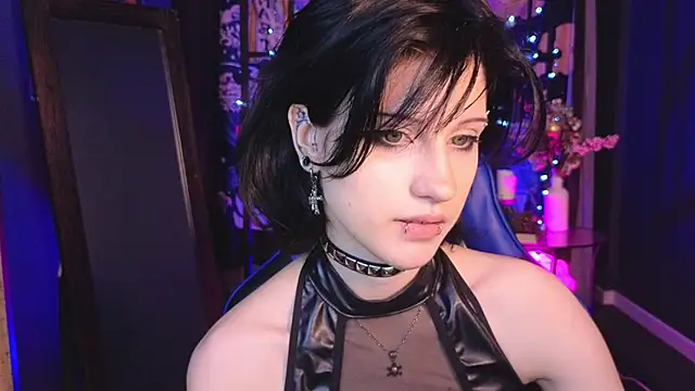 dark vamp  online show from 10, 2, 2025