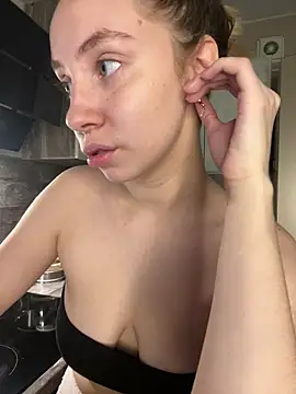 Kitty Katrine online show from 13, 2, 2026