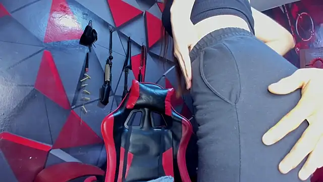 Hana and Zeta online show from 15, 1, 2026