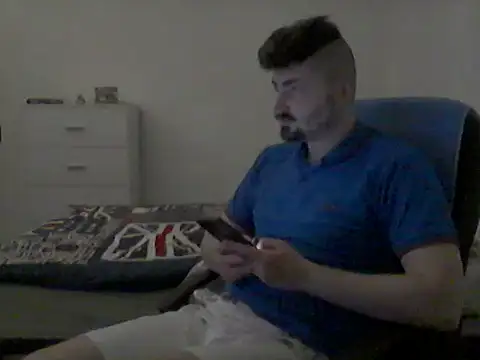 Snapshot of Hkl95555 chatting on 31, 10, 2025 Hkl95555 online show from 31, 10, 2025