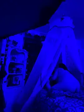 couplelti2 online show from 25, 1, 2025