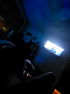 couplelti2 online show from 25, 1, 2025