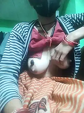 Snapshot of ROLEY00 chatting on 11, 3, 2025 ROLEY00 online show from 11, 3, 2025