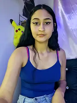 Snapshot of MadissomCute chatting on 6, 12, 2024 MadissomCute online show from 6, 12, 2024