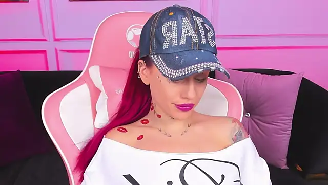 Snapshot of AmyRider chatting on 12, 10, 2025 AmyRider online show from 12, 10, 2025