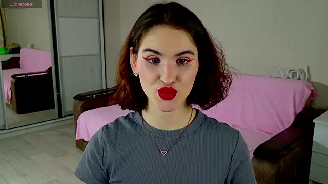 FridaCure online show from 4, 1, 2025