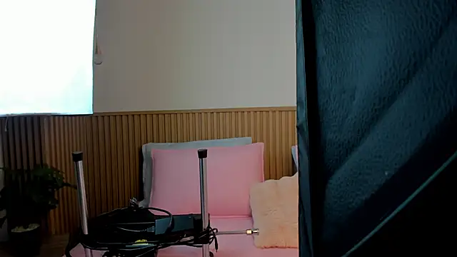 zoe rivers online show from 14, 12, 2024