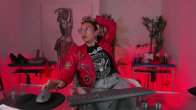 lilith-deveraux online show from 3, 2, 2025