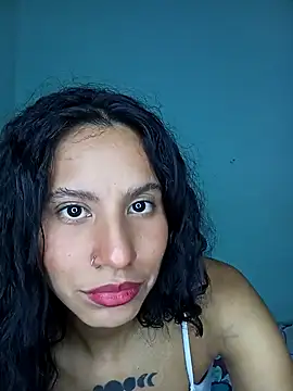 Snapshot of Karii-R chatting on 7, 12, 2024 Karii-R online show from 7, 12, 2024