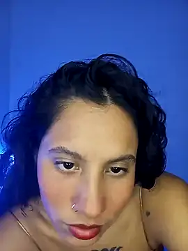 Snapshot of Karii-R chatting on 8, 12, 2024 Karii-R online show from 8, 12, 2024