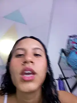 Snapshot of Karii-R chatting on 11, 1, 2025 Karii-R online show from 11, 1, 2025