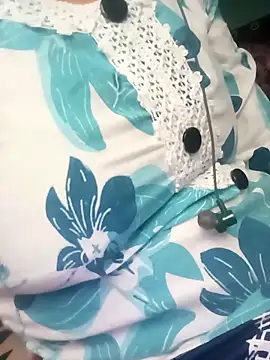 Snapshot of gunjan22 chatting on 11, 11, 2025 gunjan22 online show from 11, 11, 2025