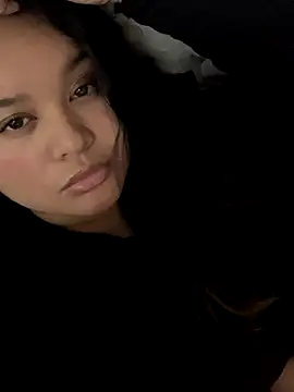 Snapshot of arielopal chatting on 14, 12, 2025 arielopal online show from 14, 12, 2025