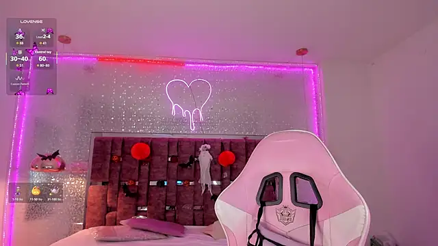 KylieVictoria online show from 29, 10, 2025