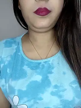 Snapshot of Shanaya_Hotty chatting on 6, 11, 2025 Shanaya Hotty online show from 6, 11, 2025