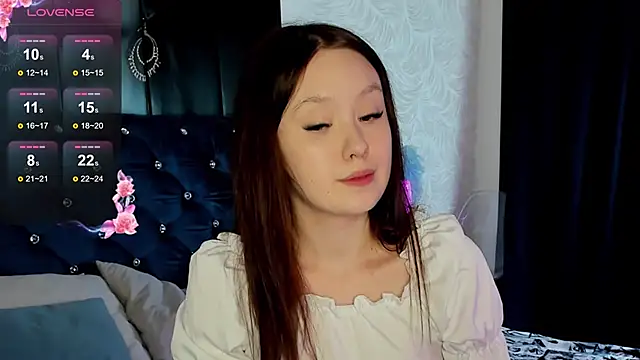 MiriaamWhite online show from 5, 12, 2024