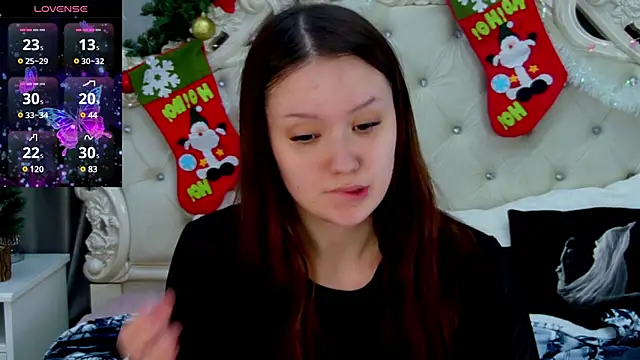 MiriaamWhite online show from 4, 1, 2025