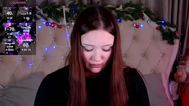 MiriaamWhite online show from 8, 1, 2025