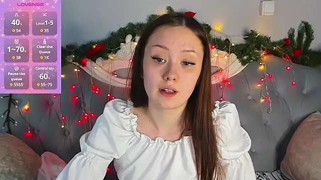 MiriaamWhite online show from 12, 1, 2025