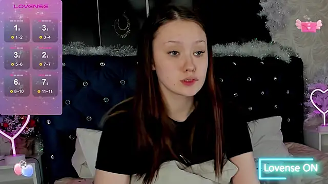 MiriaamWhite online show from 25, 1, 2025
