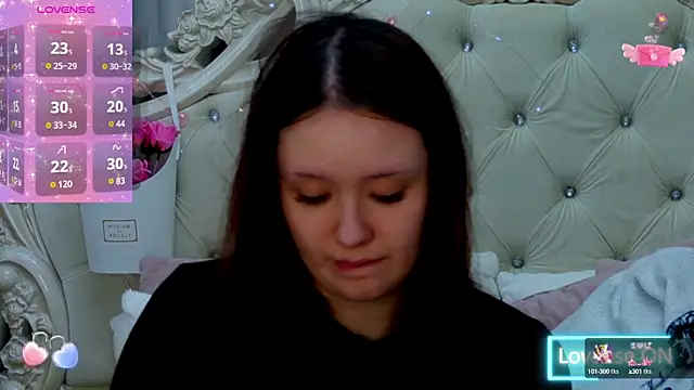 MiriaamWhite online show from 28, 1, 2025