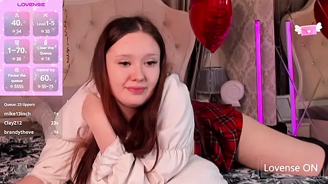 MiriaamWhite online show from 11, 2, 2025