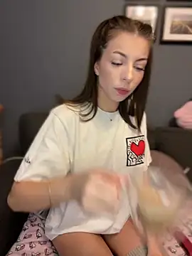 Mia Ethan online show from 3, 12, 2024
