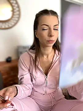 Mia Ethan online show from 23, 10, 2025