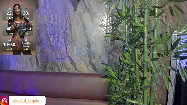 Alahia Dangelo online show from 13, 11, 2025