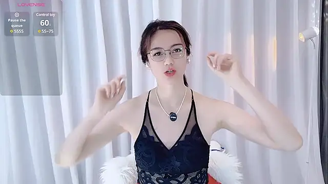 Alina-688- online show from 1, 3, 2025