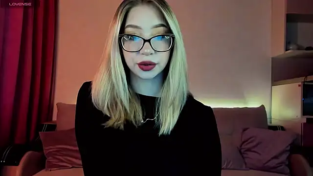 Snapshot of Annabelle_Art chatting on 11, 3, 2025 Annabelle Art online show from 11, 3, 2025