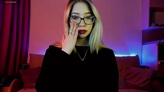 Snapshot of Annabelle_Art chatting on 11, 3, 2025 Annabelle Art online show from 11, 3, 2025