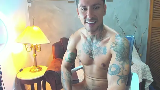 Snapshot of Dylanstonne chatting on 7, 1, 2025 Dylanstonne online show from 7, 1, 2025