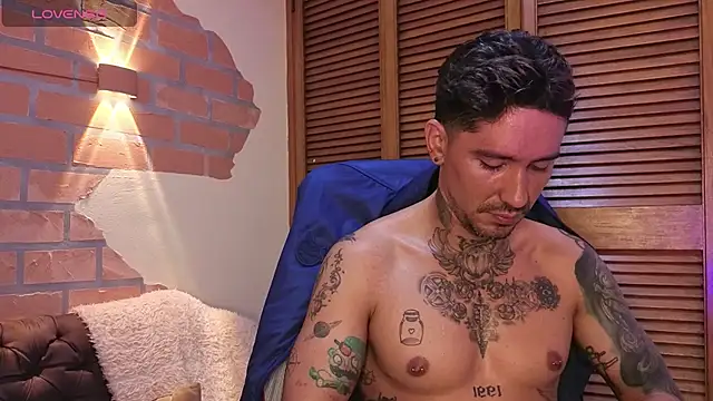 Snapshot of Dylanstonne chatting on 29, 11, 2025 Dylanstonne online show from 29, 11, 2025