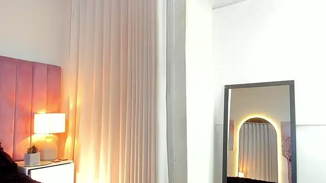 Snapshot of Aleja_arango1 chatting on 11, 2, 2025 Aleja arango1 online show from 11, 2, 2025