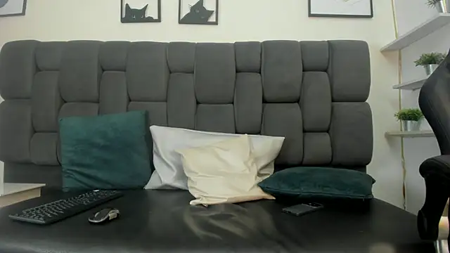 Yef Thin online show from 11, 3, 2025