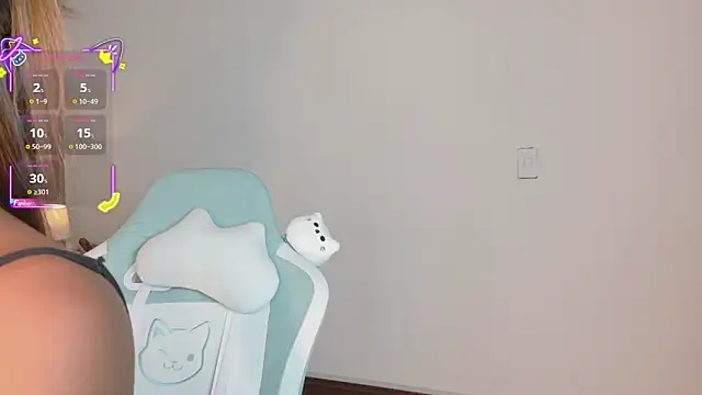 Snapshot of ahvi_ebony chatting on 10, 2, 2026 ahvi ebony online show from 10, 2, 2026