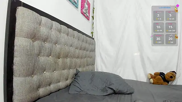 emi henao online show from 2, 12, 2025